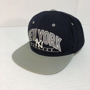 New York Yankees Snapback Hat, Spellout, Embroidered, Cooperstown Collection